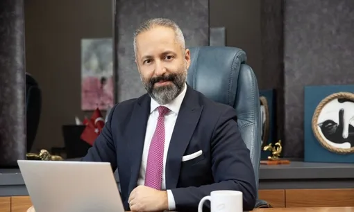 Çalışanlar tatildeydi, hackerlar mesaide