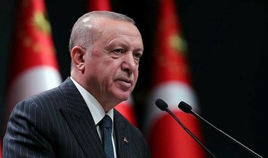 Erdoğan vows to reduce inflation and forex rates with low interest rates