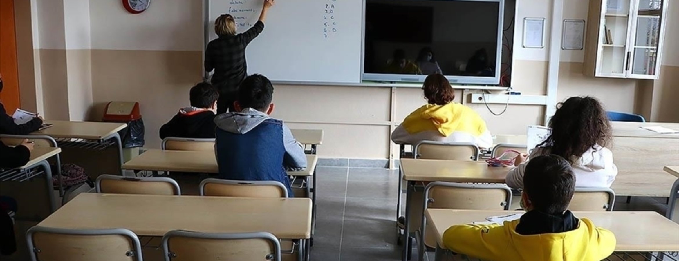 Milli Eğitim Bakanı, öğretmenlerin alan değişikliği takvimini açıkladı