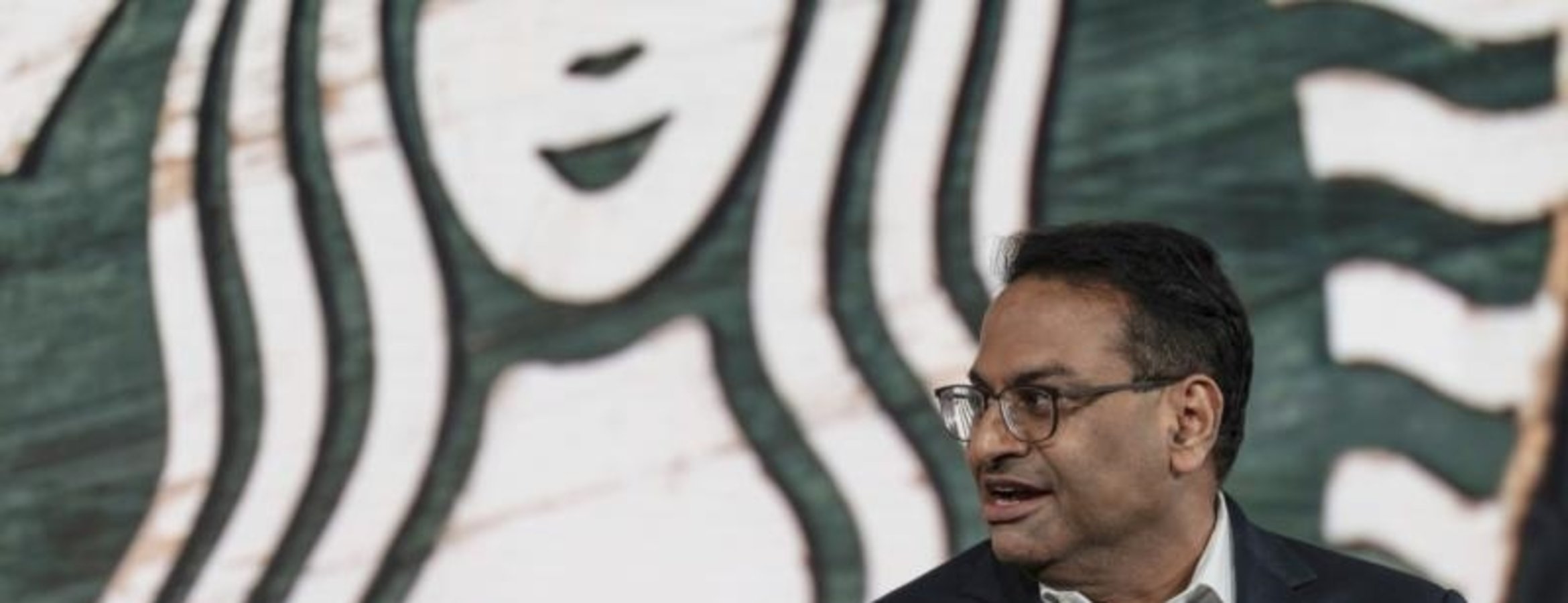 Starbucks CEO’su Narasimhan görevinden ayrıldı