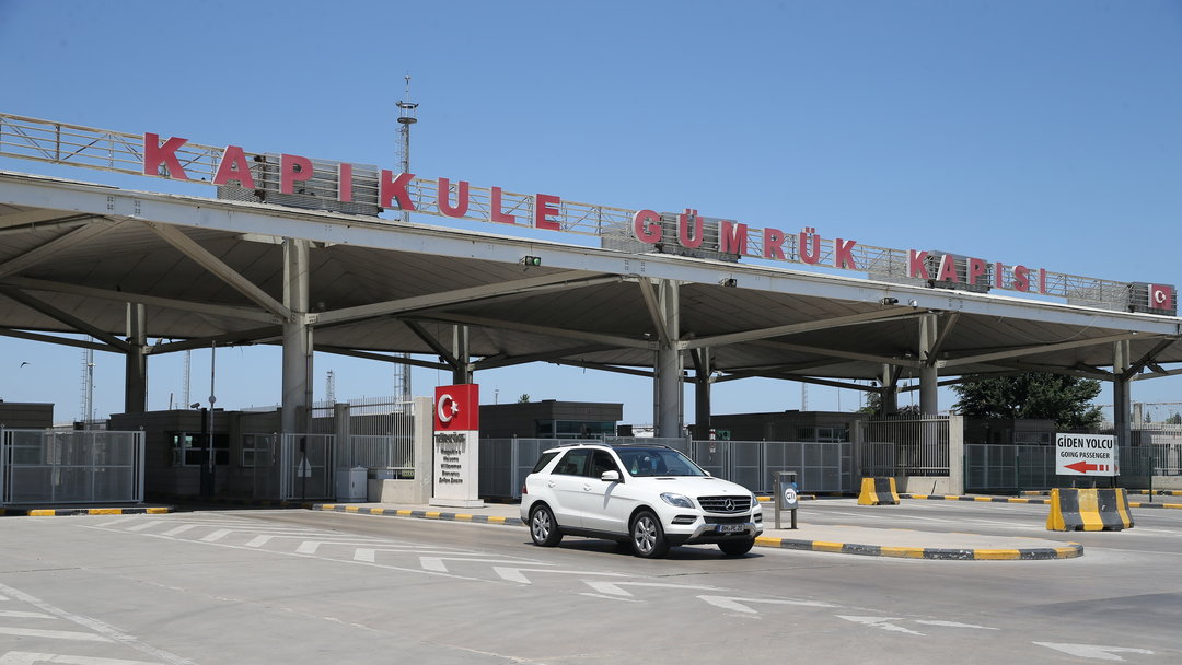 GURBETÇİLERİN TÜRKİYE’YE GELİŞLERİ SÜRÜYOR