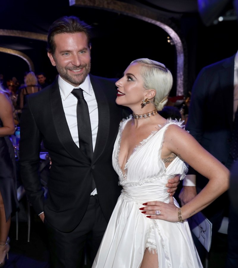 bradley cooper ile lady gaga nin dueti esquire
