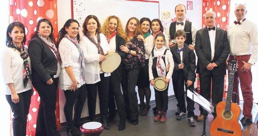 Huzurevinde mini konser