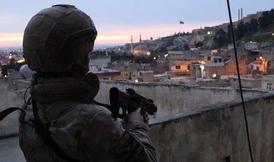 Turkish forces capture 44 suspected Daesh/ISIS terrorists
