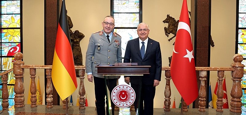 Turkish defense minister receives chief of German General Staff in Ankara