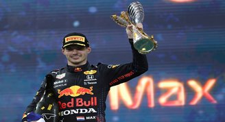 Formula 1de Şampiyon Max Verstappen Oldu