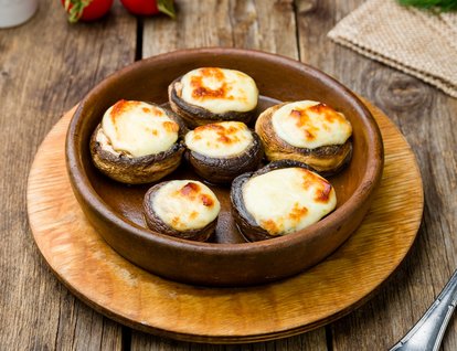 Fırında Kaşarlı Mantar