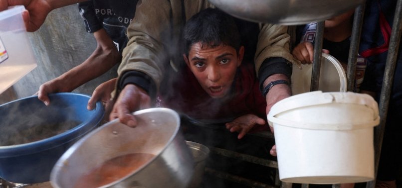 500,000 PALESTINIANS FACE HUNGER, THIRST IN GAZA: MUNICIPALITY