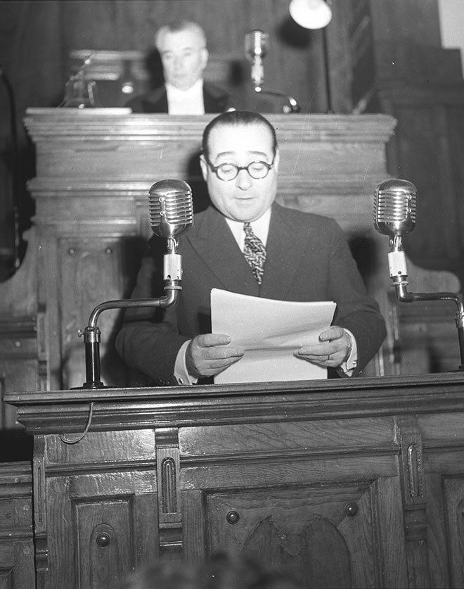 DEMOKRAT PARTİ İLE ORDU ARASINDAKİ GERİLİMLER