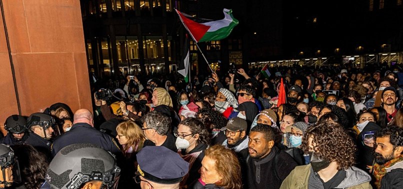 PRO-PALESTINIAN PROTESTORS ARRESTED AT NEW YORK UNIVERSITY