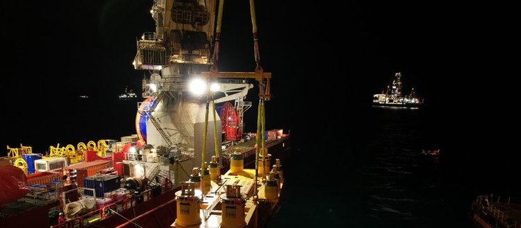Karadeniz gazını dağıtacak 280 tonluk ’Peçenek’ denize indirildi
