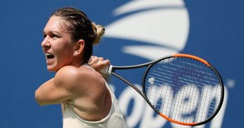 World No. 1 Simona Halep loses in 1st round at US Open