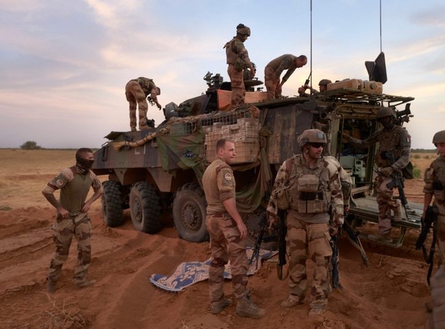 France to withdraw its troops from Burkina Faso within a month