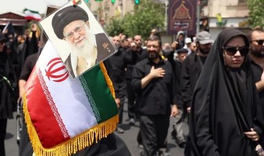 Germany urges citizens to leave Iran