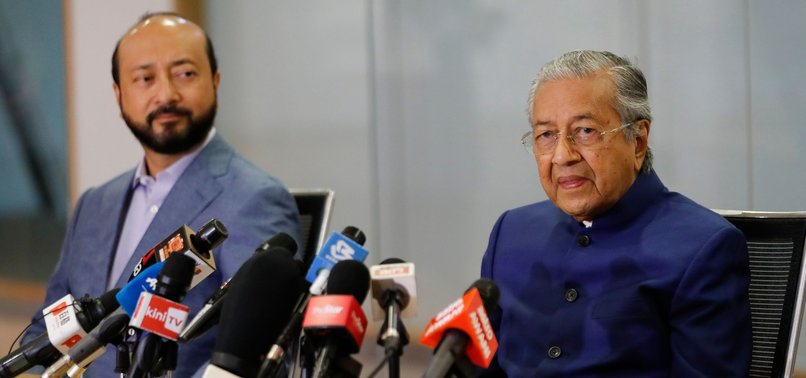 MALAYSIAS MAHATHIR FORMS NEW PARTY IN FIGHT BACK ATTEMPT
