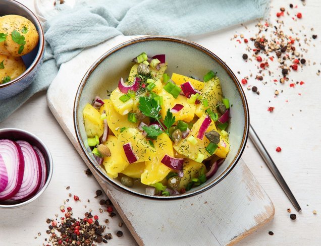 Taze Patates Salatası