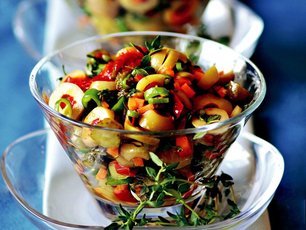 Kekikli Zeytin Salatası