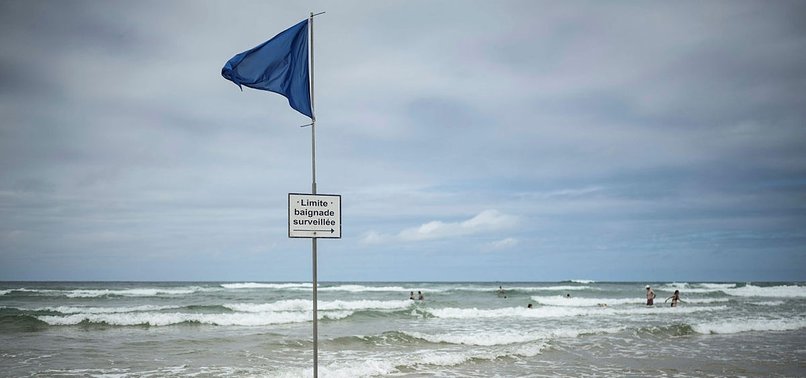 FRANCE ORDERS BEACH CURFEW AT TOP BRITTANY RESORT AFTER VIRUS SURGE