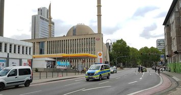 Mosque in Germany evacuated over bomb threat