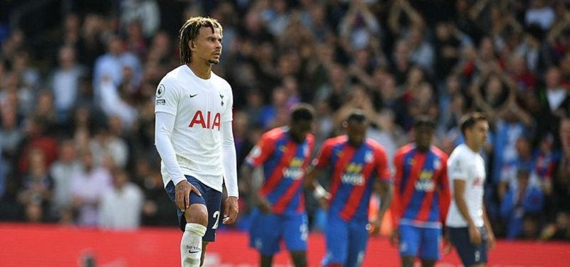TOTTENHAM LOSE PERFECT RECORD IN EPL IN 3-0 LOSS AT PALACE