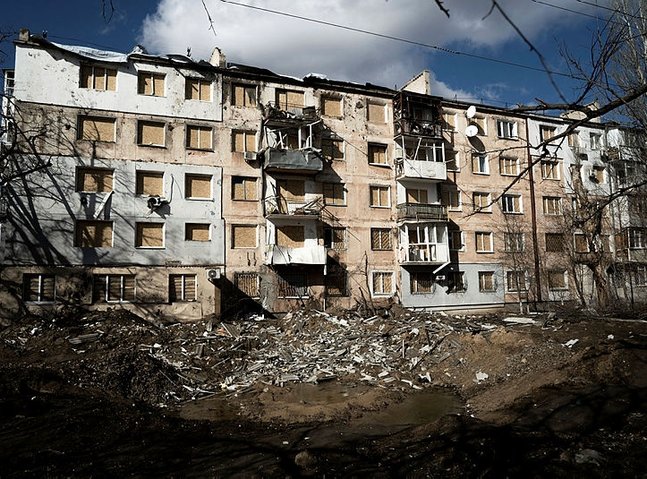 Russian strikes on Kherson kill at least 6: Ukrainian army