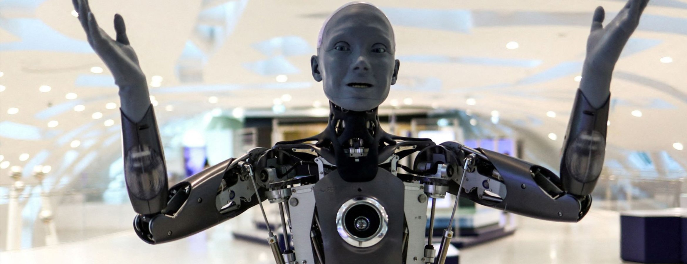 Bursa’da liseliler işaret dili bilen insansı robot geliştirdi