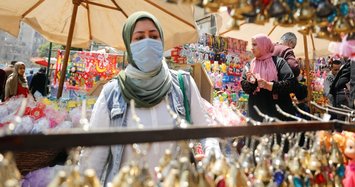 Muslims grapple with Ramadan rituals in coronavirus era
