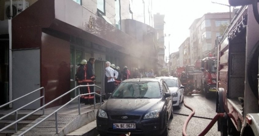İstanbul Halkalı’da hastanede yangın!