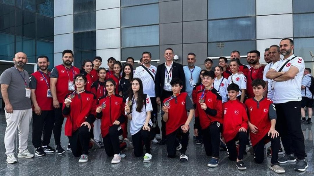 YILDIZ TEKVANDOCULAR 5 MADALYA İLE DÖNDÜ