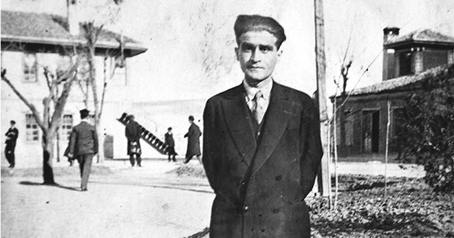 Zamani Asan Yazar Ahmet Hamdi Tanpinar Fikriyat