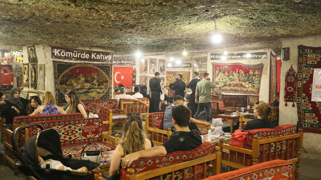 MAĞARA KAFELERE YOĞUN İLGİ