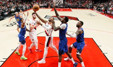 Blazers backcourt shines in comfy win vs. Nuggets