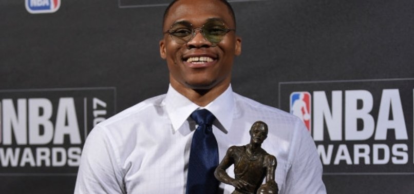 CLIPPERS RE-SIGN RUSSELL WESTBROOK TO 2 YEAR, $7.8M DEAL