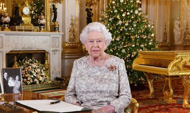 Queen Elizabeth to spend Christmas at Windsor amid Omicron outbreak