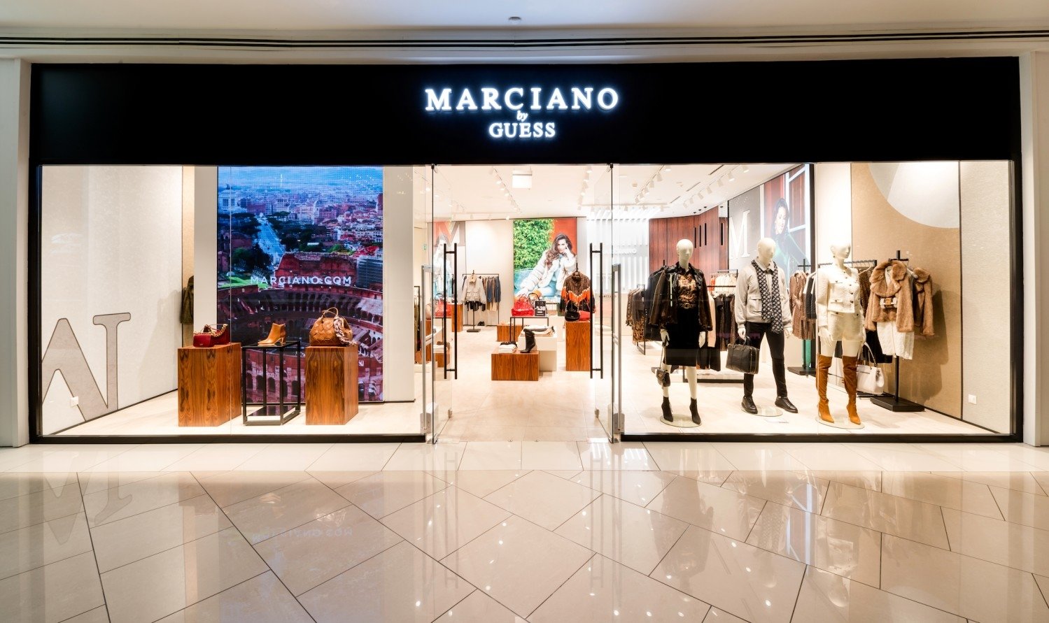 Guess outlet белая дача. Guess аутлет. Guess в стамбуле. Guess turkey. Guess turkey.