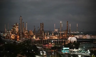 US defends Trump's Venezuela oil deal