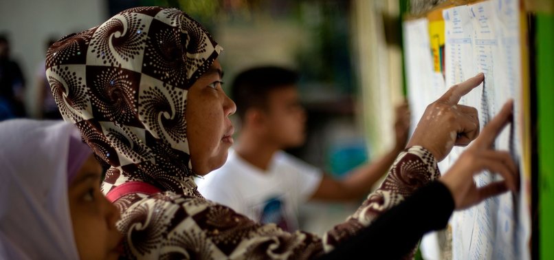 MUSLIMS IN PHILIPPINES VOTE ON NEW AUTONOMY LAW