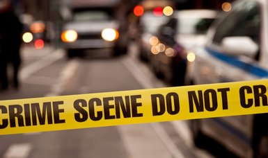 1 dead, 8 hurt in overnight shooting at Phoenix strip mall