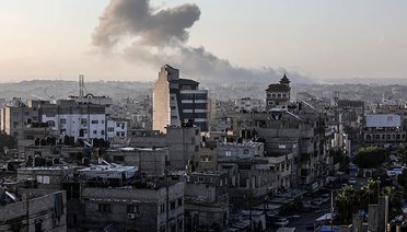 İsrail Güçleri Refah’a Havadan Saldırdı