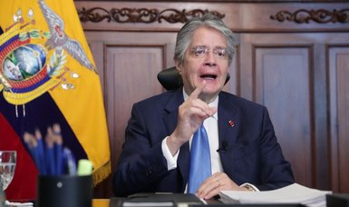 Ecuador´s president survives attempt to remove him from office