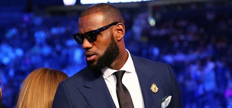 NBA STAR LEBRON JAMES WOWS FANS IN MANILA EXHIBITION GAME