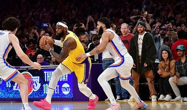 NBA roundup | Oklahoma City Thunder spoil LeBron James' record night by earning 133-130 victory over Los Angeles Lakers