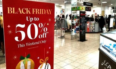 Scientists explain how 'crazy discount days' affect the brain