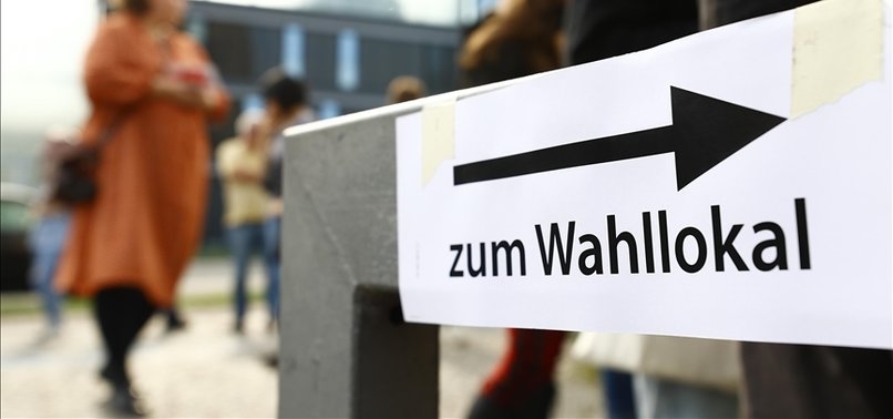 BERLINERS IN HUNDREDS OF CONSTITUENCIES VOTING IN ELECTION RE-RUN
