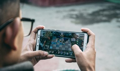 28% of adults are constantly online