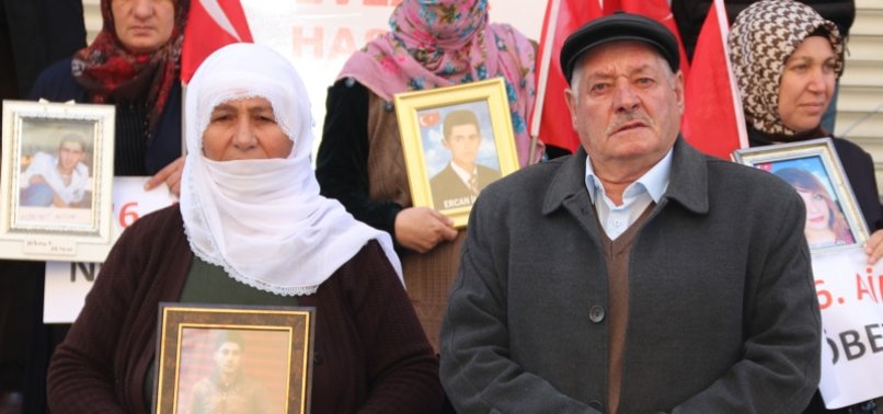 ANOTHER FAMILY JOINS SIT-IN AGAINST TERRORIST GROUP PKK IN SOUTHEASTERN TÜRKIYE