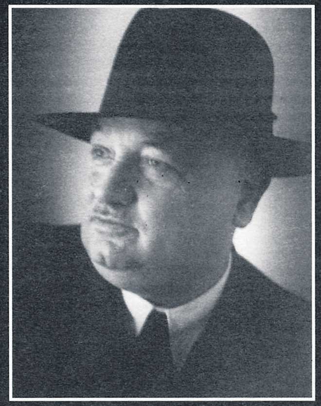 Yahya Kemal kimdir?