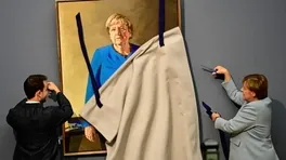 Merkel'in Resmî Portresi Tanıtıldı