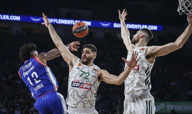 Anadolu Efes beat Panathinaikos 88-69 to receive 8th EuroLeague win
