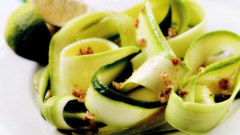 Hardal Soslu Salata